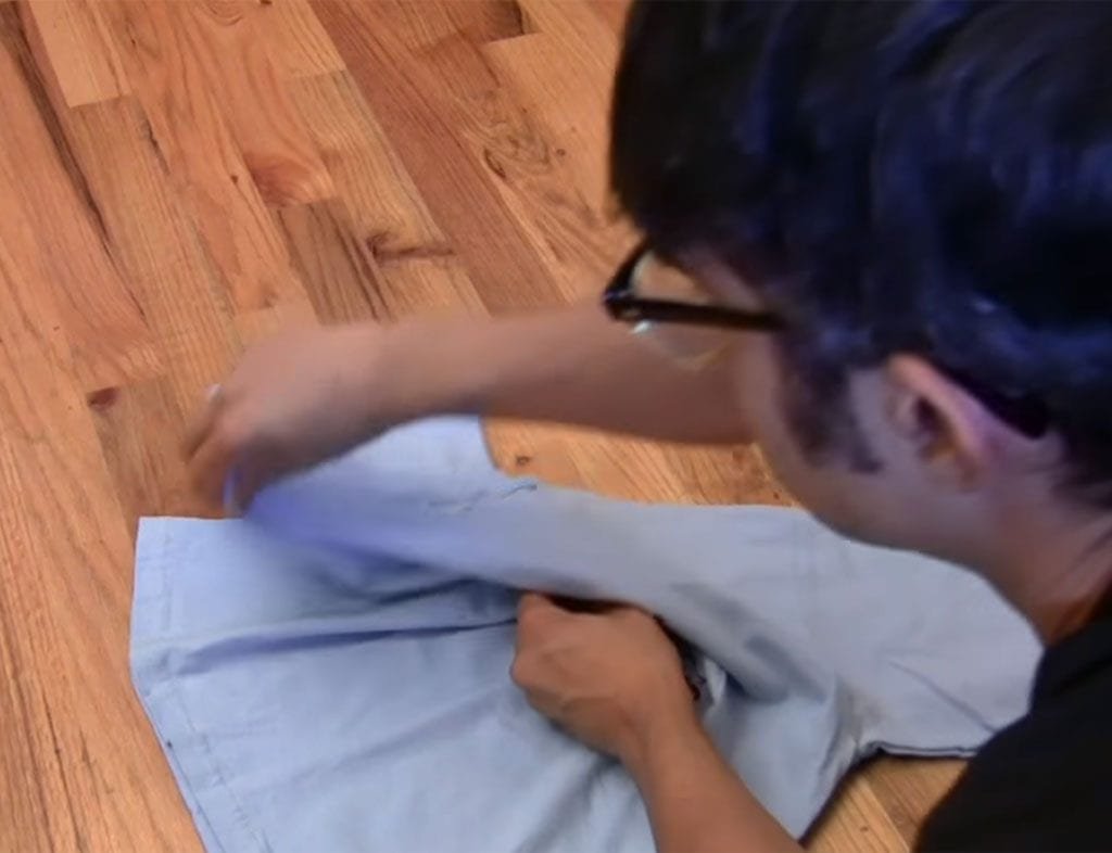 How to Fold a T-Shirt in Two Seconds