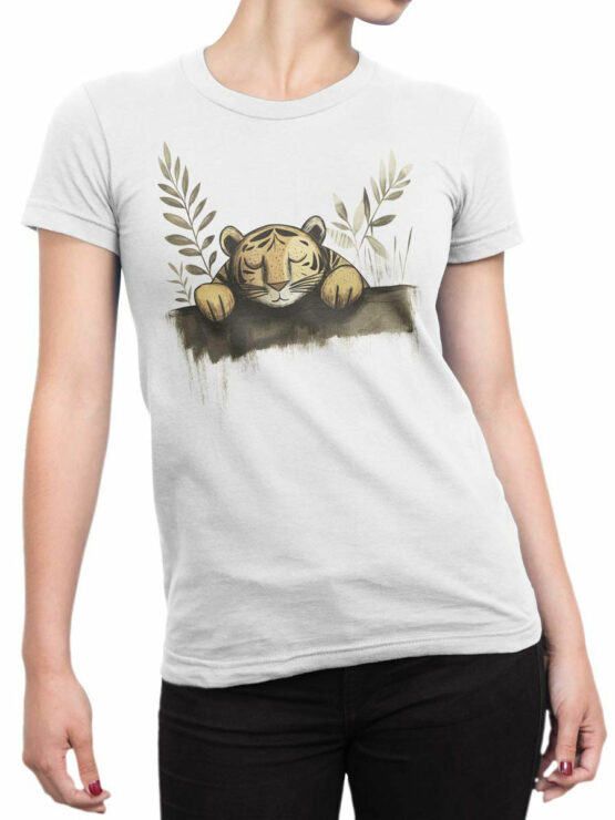 2452 Tiger Snooze T-Shirt Front Woman